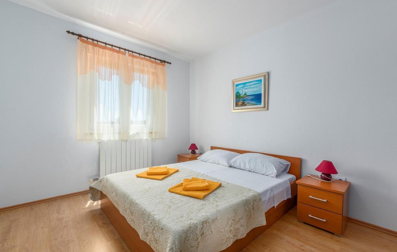 Apartments Stanko Fazana Exterior photo
